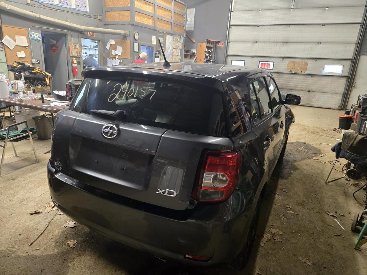 https://f005.backblazeb2.com/file/img-partshotlines-com/Inventory/NE124/Vehicle/9082_03.jpg