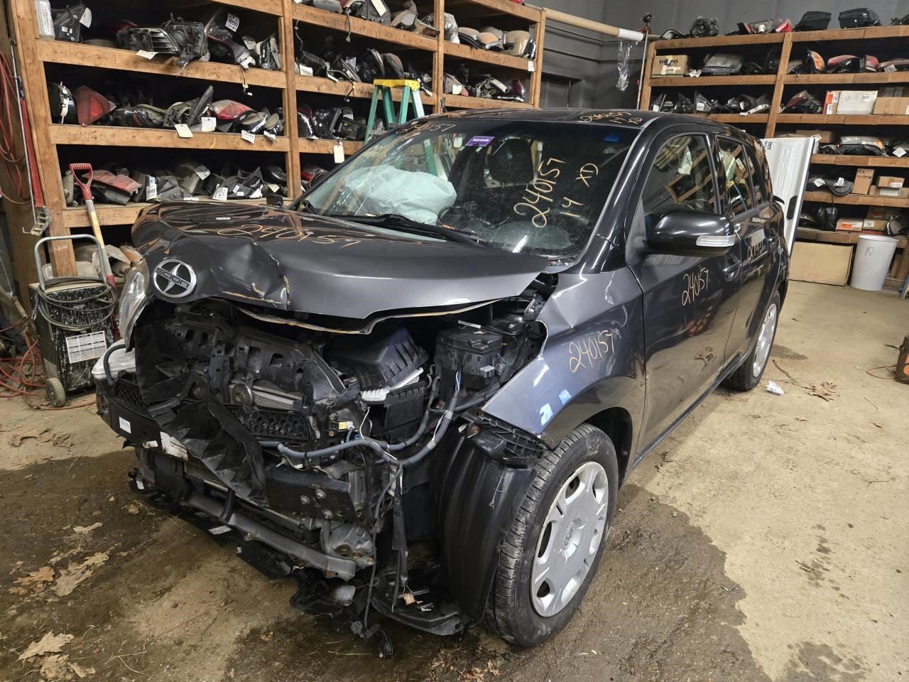 https://f005.backblazeb2.com/file/img-partshotlines-com/Inventory/NE124/Vehicle/9082_04.jpg