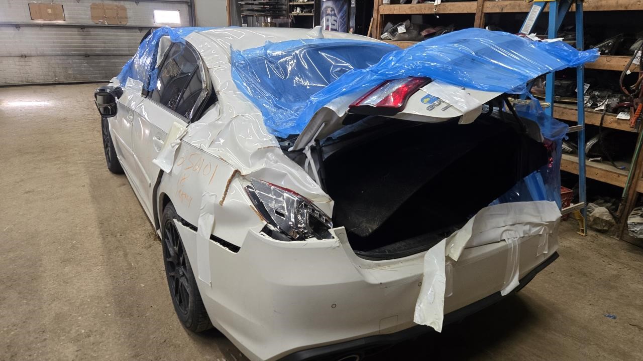 https://f005.backblazeb2.com/file/img-partshotlines-com/Inventory/NE124/Vehicle/9408_03.jpg