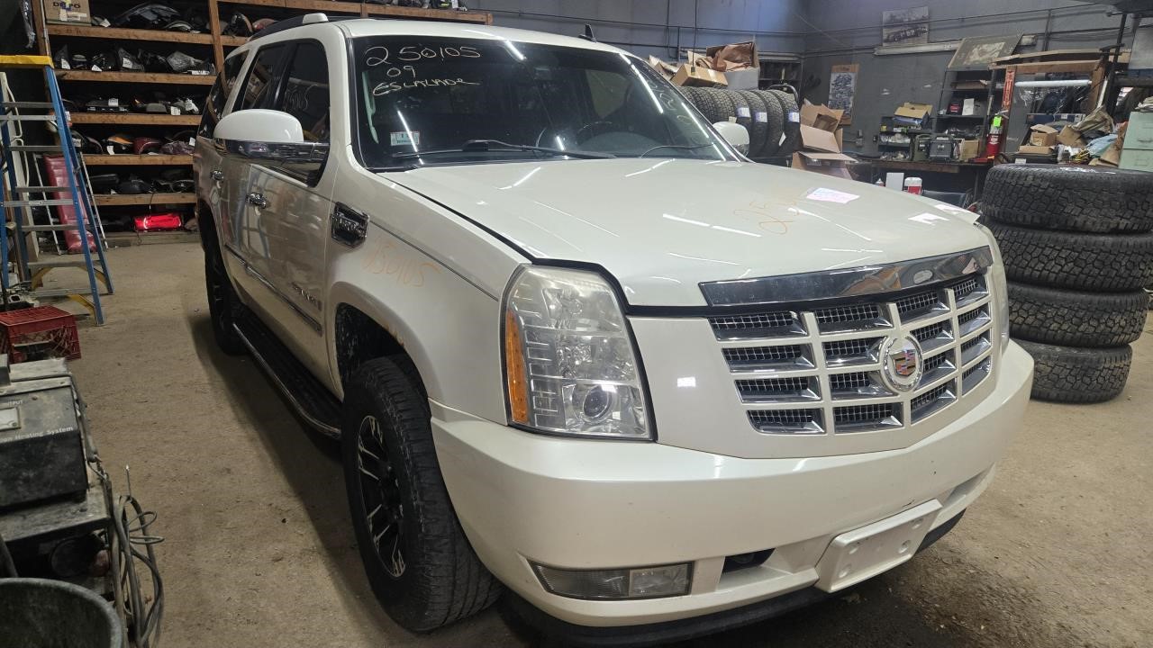 https://f005.backblazeb2.com/file/img-partshotlines-com/Inventory/NE124/Vehicle/9415_03.jpg