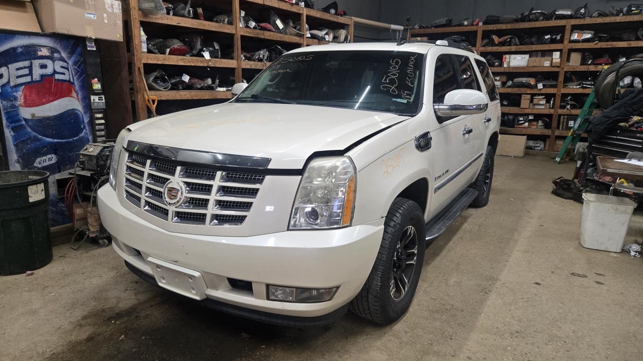 https://f005.backblazeb2.com/file/img-partshotlines-com/Inventory/NE124/Vehicle/9415_04.jpg