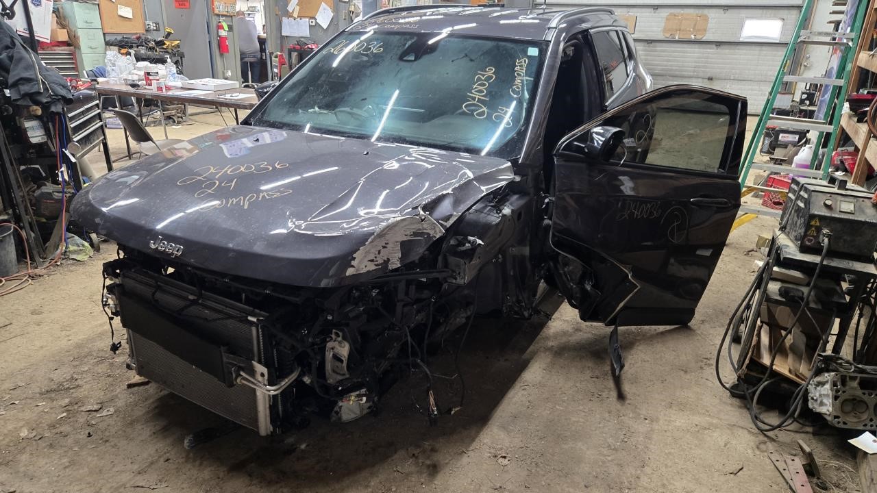 https://f005.backblazeb2.com/file/img-partshotlines-com/Inventory/NE124/Vehicle/9566_01.jpg
