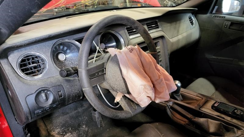 https://f005.backblazeb2.com/file/img-partshotlines-com/Inventory/NE126/Vehicle/7976_10.jpg