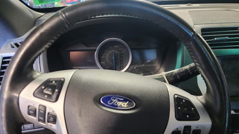https://f005.backblazeb2.com/file/img-partshotlines-com/Inventory/NE126/Vehicle/8210_09.jpg