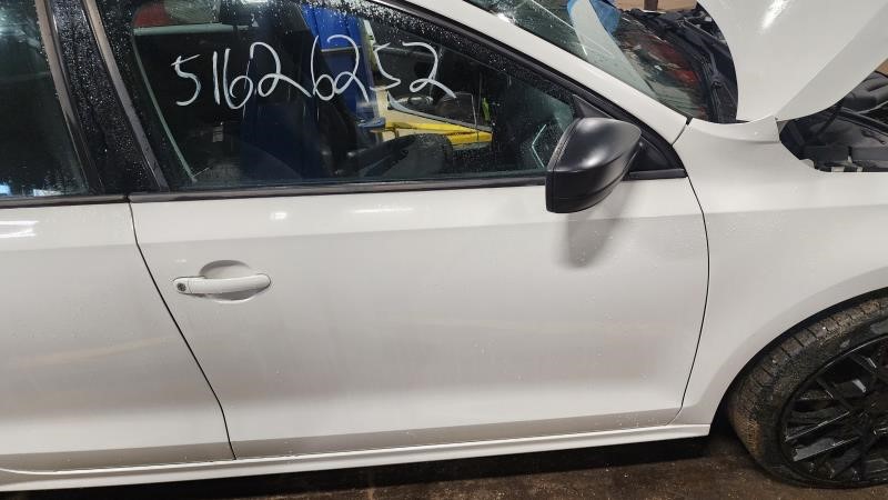 https://f005.backblazeb2.com/file/img-partshotlines-com/Inventory/NE126/Vehicle/8211_07.jpg