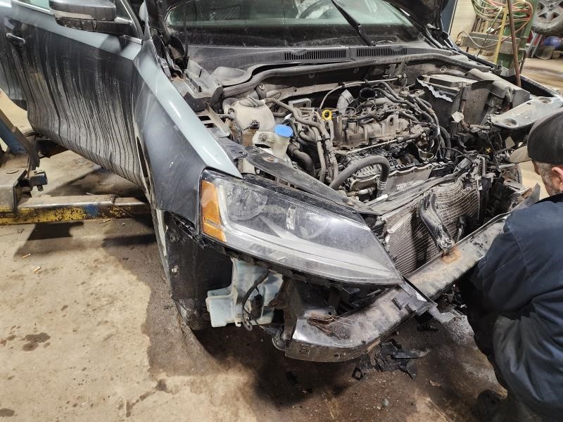 https://f005.backblazeb2.com/file/img-partshotlines-com/Inventory/NE126/Vehicle/8441_05.jpg