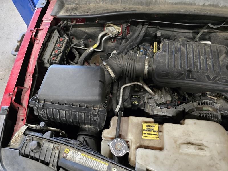https://f005.backblazeb2.com/file/img-partshotlines-com/Inventory/NE126/Vehicle/8490_05.jpg