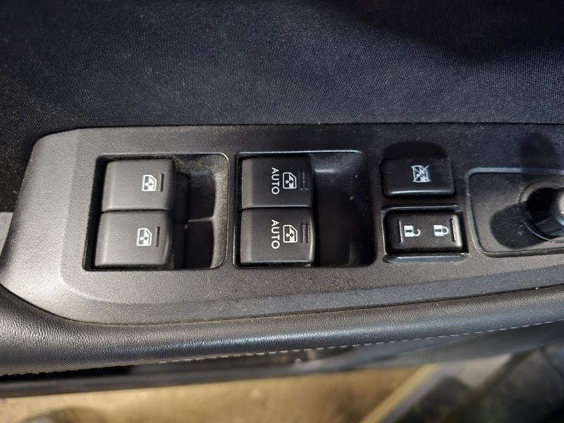 https://f005.backblazeb2.com/file/img-partshotlines-com/Inventory/NE126/Vehicle/8606_09.jpg