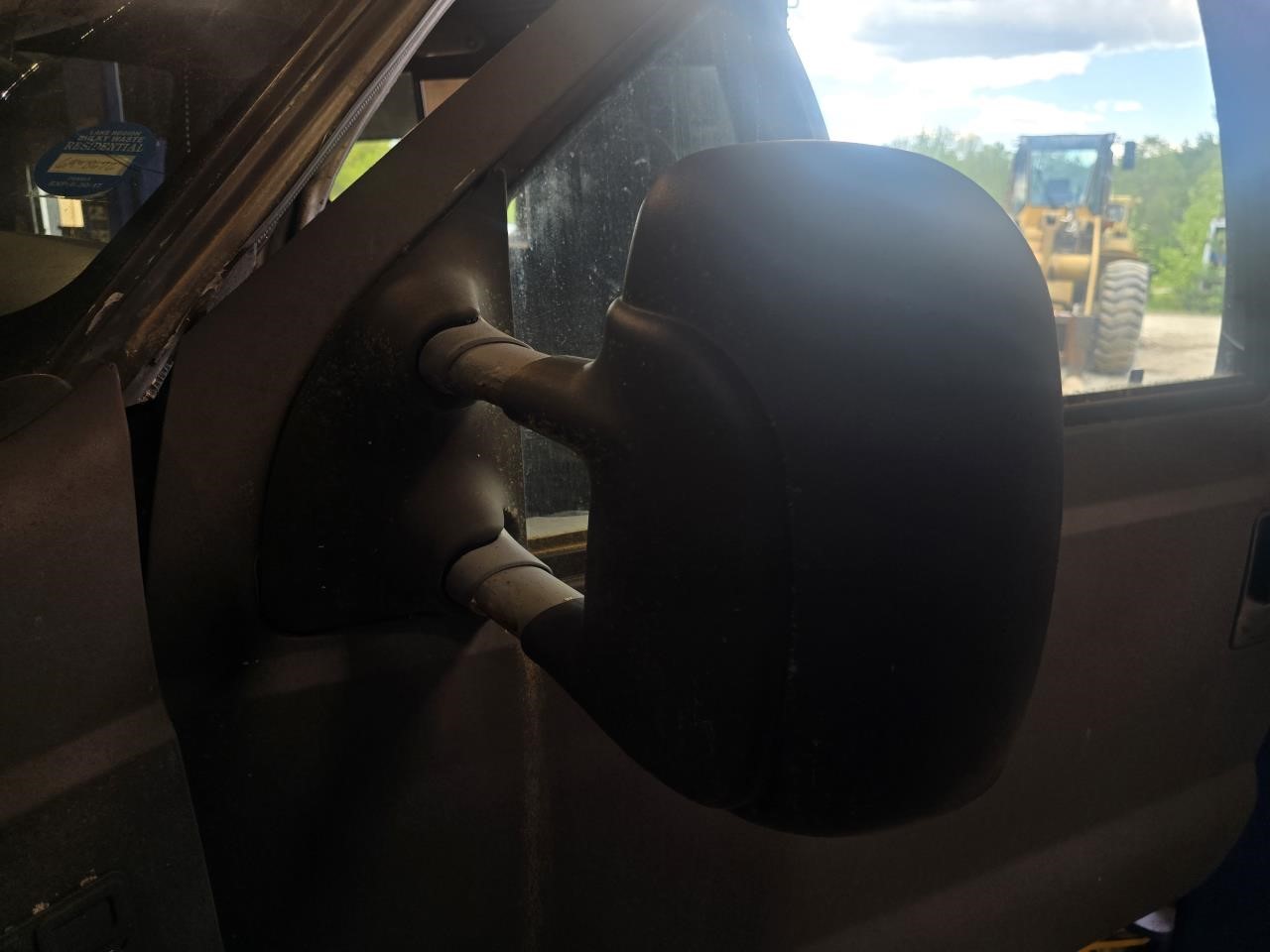 https://f005.backblazeb2.com/file/img-partshotlines-com/Inventory/NE126/Vehicle/8623_12.jpg