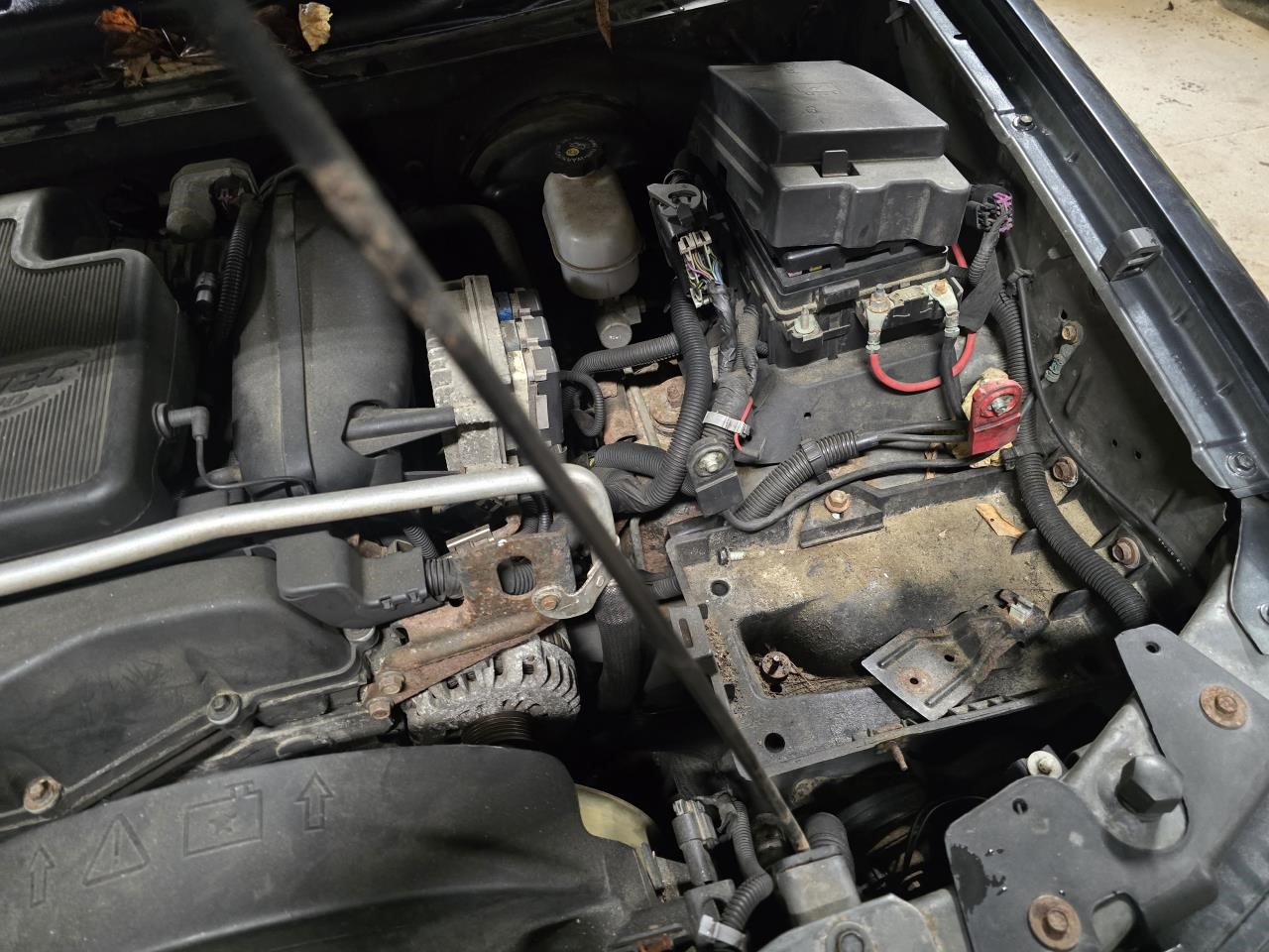 https://f005.backblazeb2.com/file/img-partshotlines-com/Inventory/NE126/Vehicle/8627_08.jpg