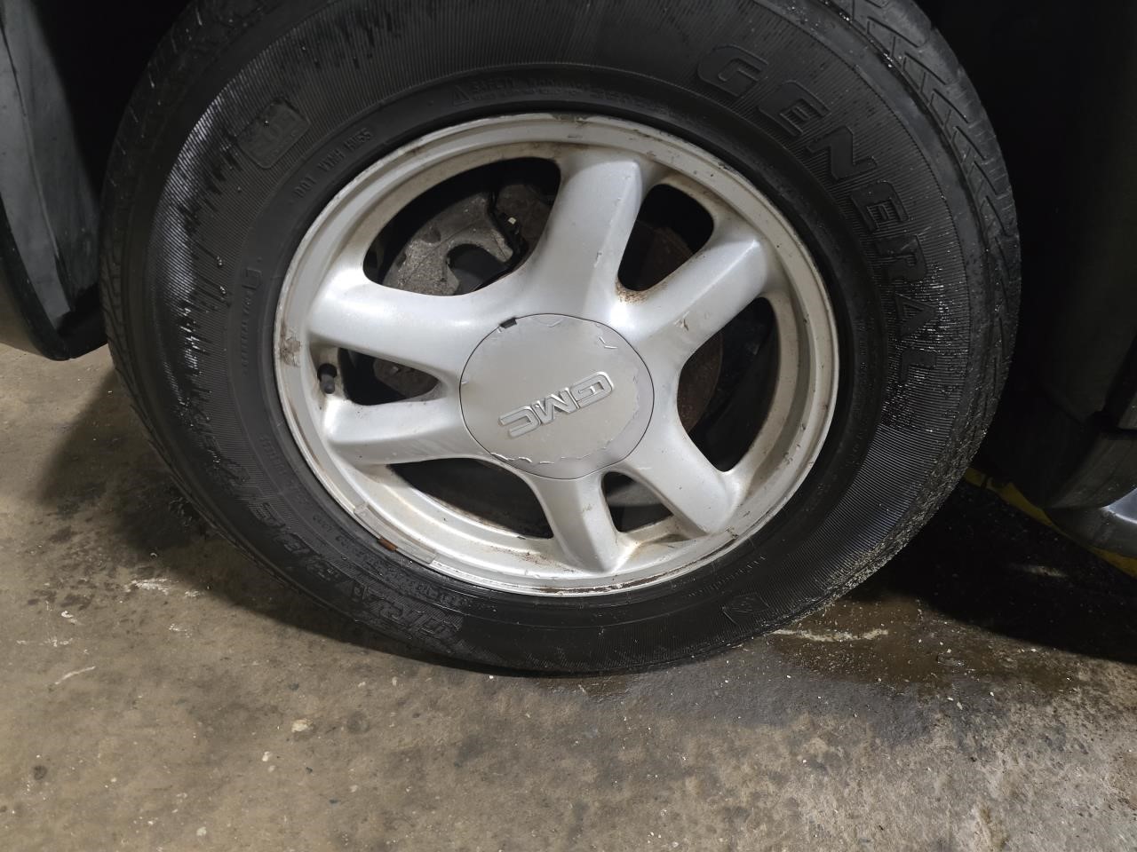 https://f005.backblazeb2.com/file/img-partshotlines-com/Inventory/NE126/Vehicle/8627_11.jpg