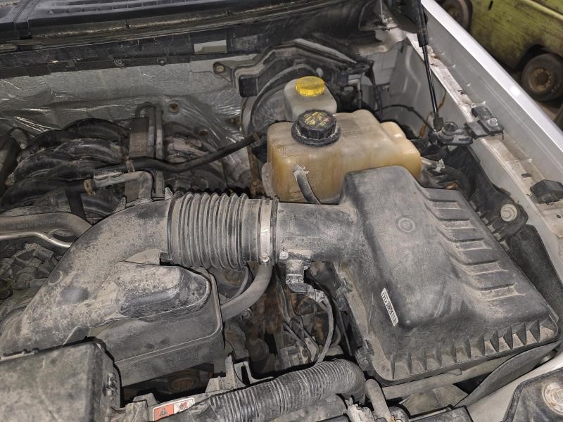 https://f005.backblazeb2.com/file/img-partshotlines-com/Inventory/NE126/Vehicle/8677_05.jpg