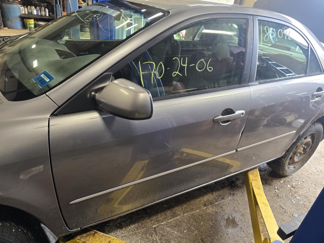 https://f005.backblazeb2.com/file/img-partshotlines-com/Inventory/NE126/Vehicle/8683_11.jpg