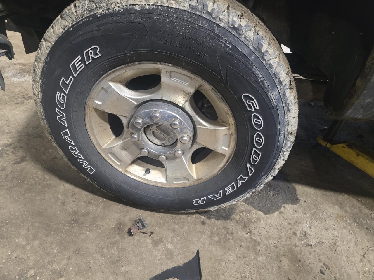 https://f005.backblazeb2.com/file/img-partshotlines-com/Inventory/NE126/Vehicle/8728_10.jpg