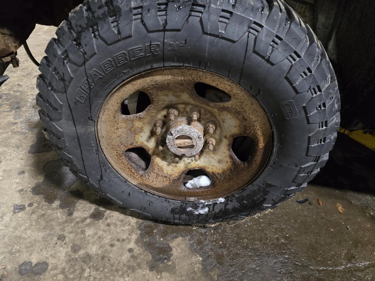 https://f005.backblazeb2.com/file/img-partshotlines-com/Inventory/NE126/Vehicle/8744_10.jpg