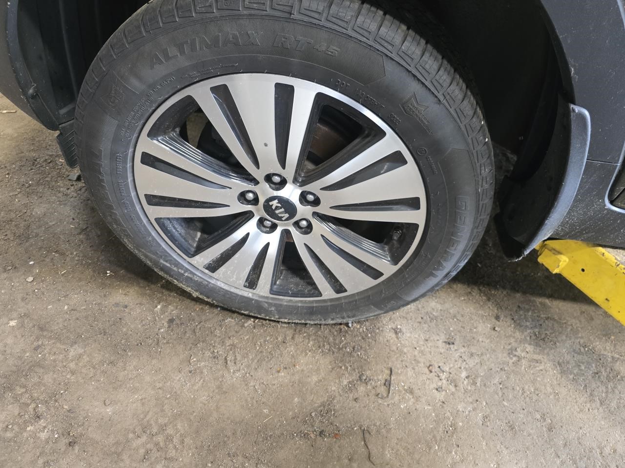 https://f005.backblazeb2.com/file/img-partshotlines-com/Inventory/NE126/Vehicle/8751_06.jpg