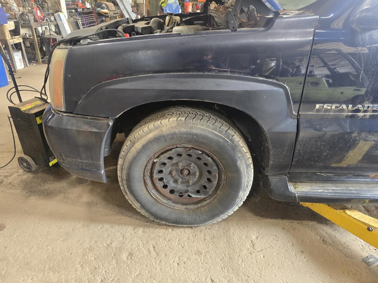 https://f005.backblazeb2.com/file/img-partshotlines-com/Inventory/NE126/Vehicle/8769_09.jpg