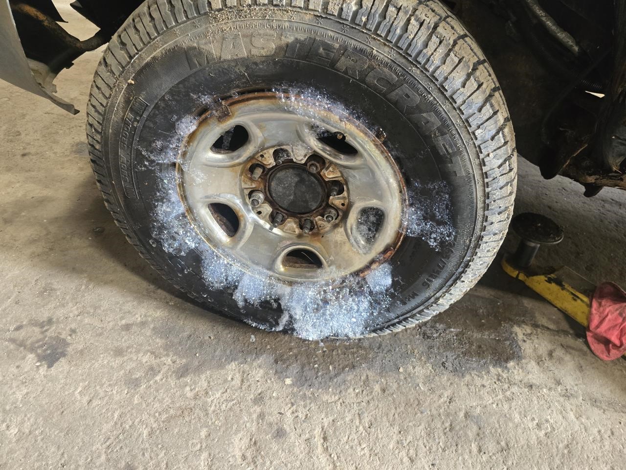 https://f005.backblazeb2.com/file/img-partshotlines-com/Inventory/NE126/Vehicle/8803_09.jpg