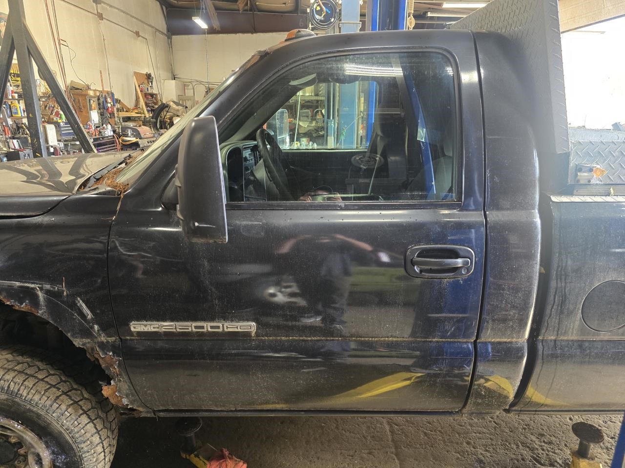 https://f005.backblazeb2.com/file/img-partshotlines-com/Inventory/NE126/Vehicle/8803_10.jpg