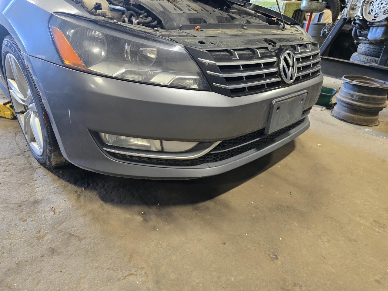 https://f005.backblazeb2.com/file/img-partshotlines-com/Inventory/NE126/Vehicle/8817_02.jpg