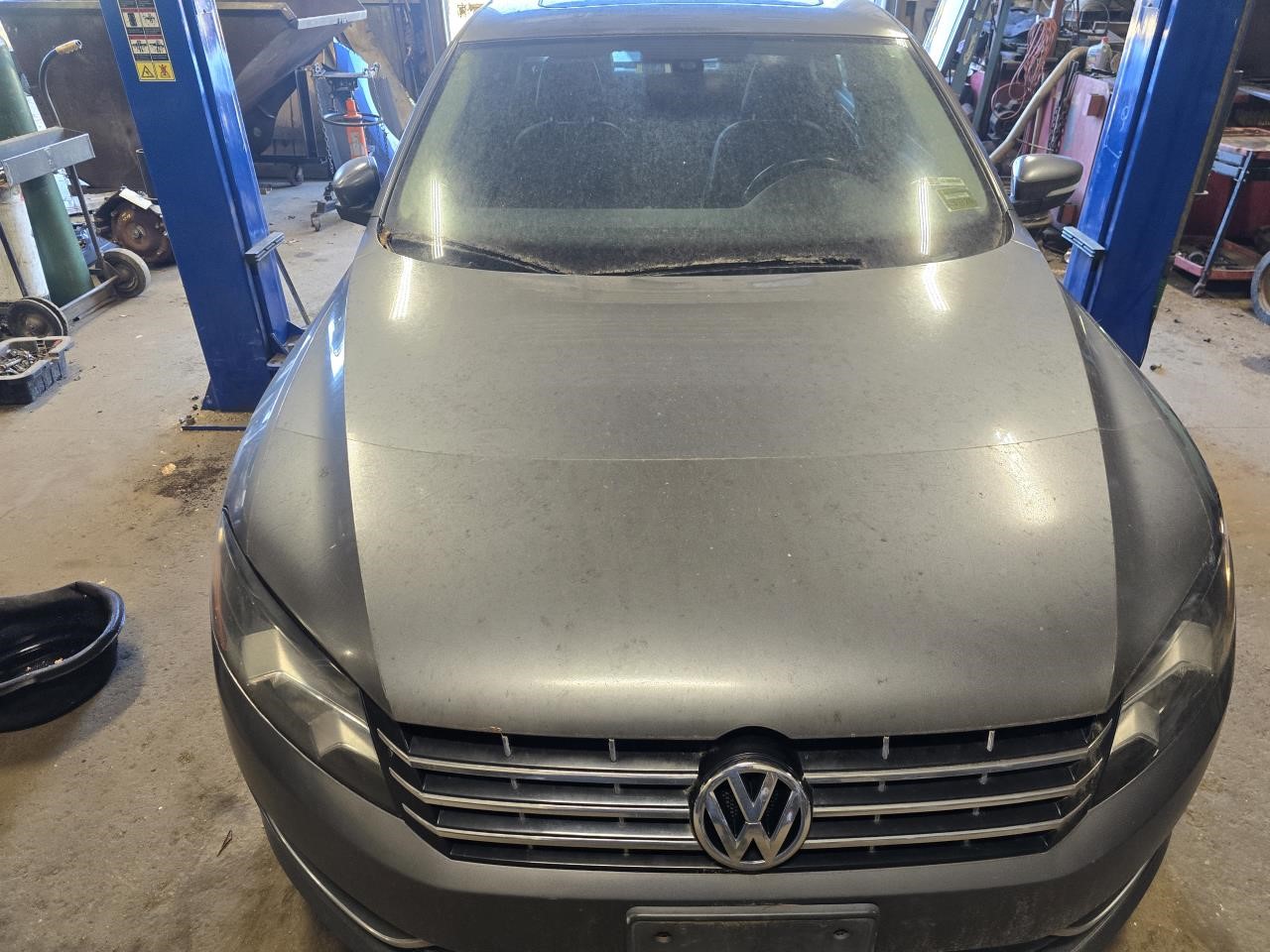 https://f005.backblazeb2.com/file/img-partshotlines-com/Inventory/NE126/Vehicle/8817_07.jpg