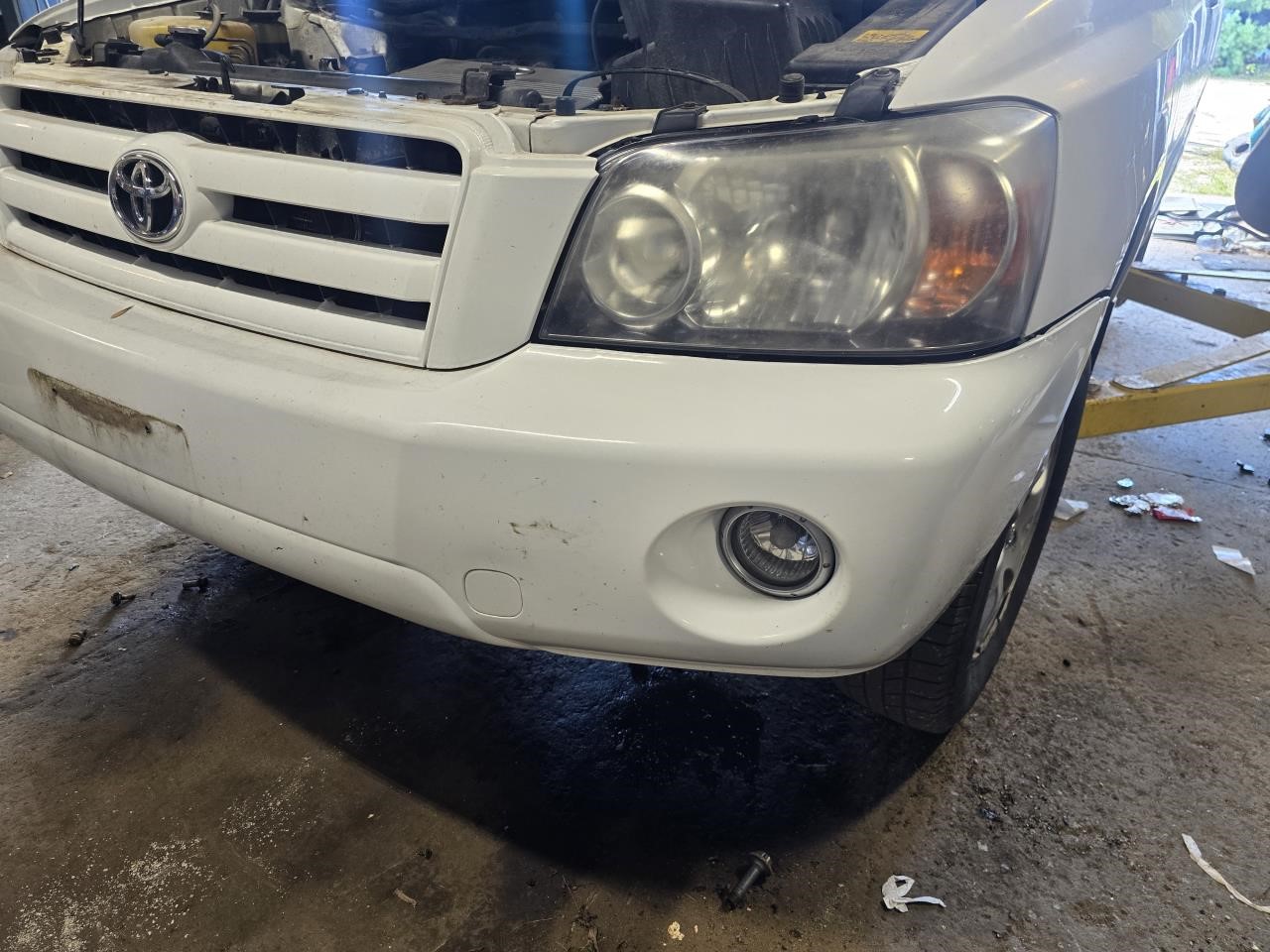https://f005.backblazeb2.com/file/img-partshotlines-com/Inventory/NE126/Vehicle/8819_03.jpg