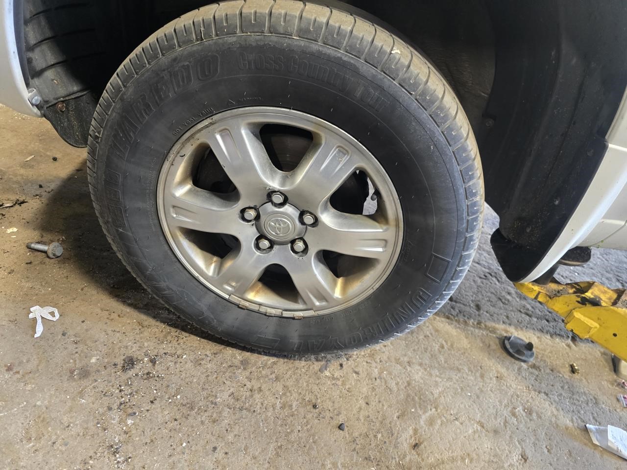 https://f005.backblazeb2.com/file/img-partshotlines-com/Inventory/NE126/Vehicle/8819_09.jpg