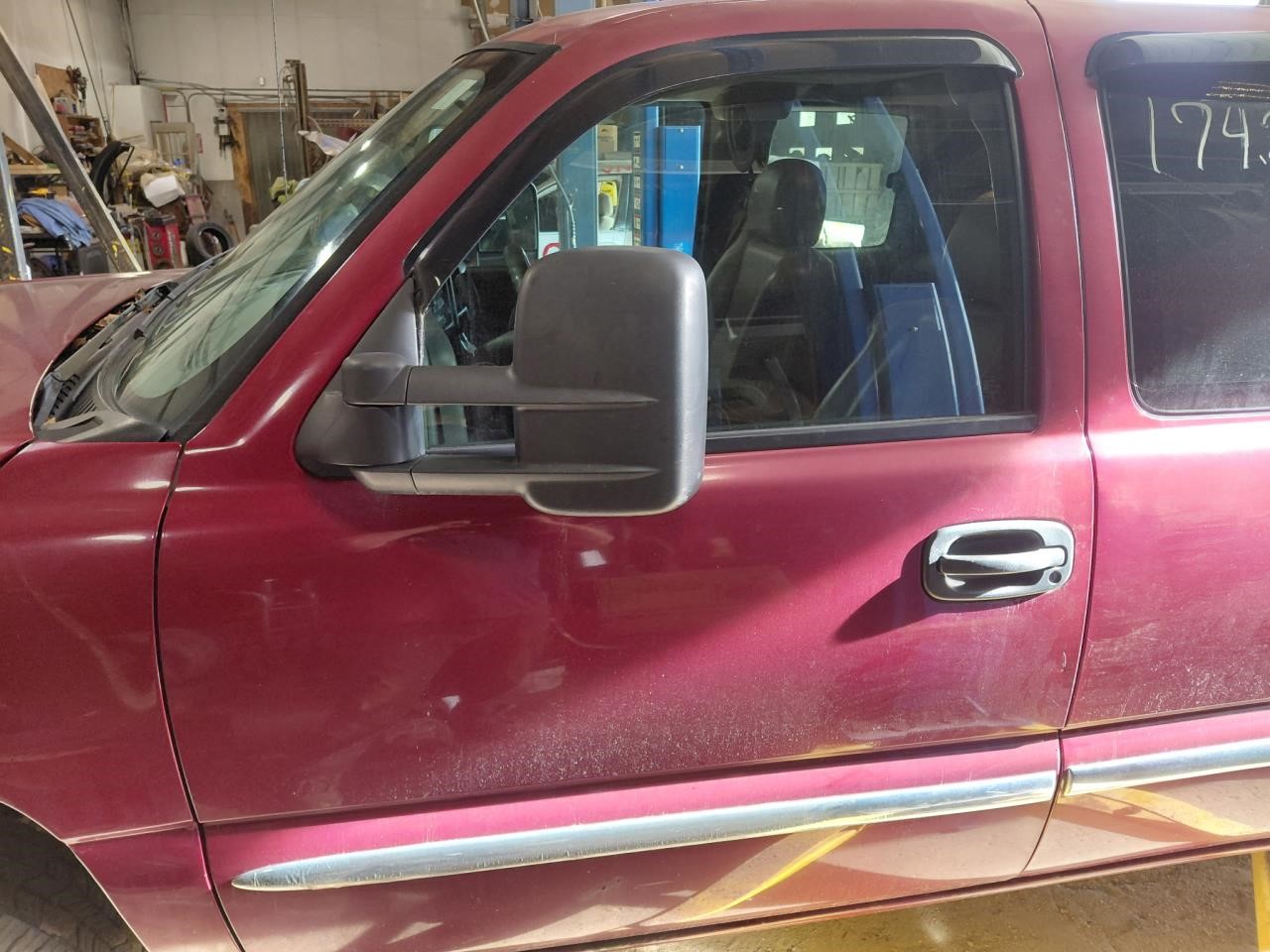 https://f005.backblazeb2.com/file/img-partshotlines-com/Inventory/NE126/Vehicle/8828_09.jpg