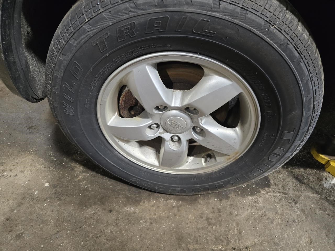 https://f005.backblazeb2.com/file/img-partshotlines-com/Inventory/NE126/Vehicle/8857_09.jpg