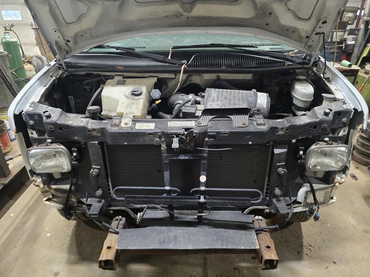 https://f005.backblazeb2.com/file/img-partshotlines-com/Inventory/NE126/Vehicle/8867_01.jpg