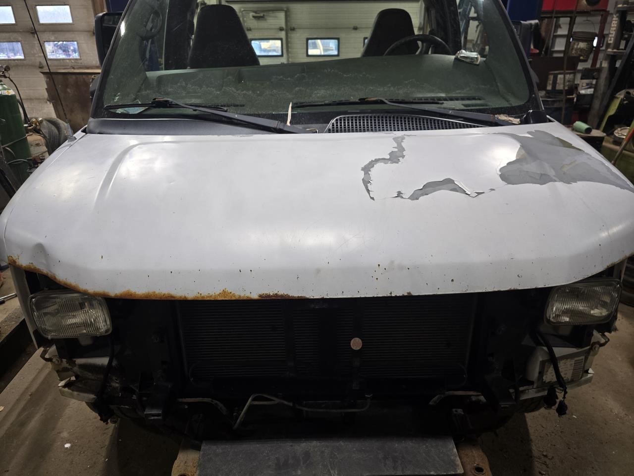 https://f005.backblazeb2.com/file/img-partshotlines-com/Inventory/NE126/Vehicle/8867_07.jpg