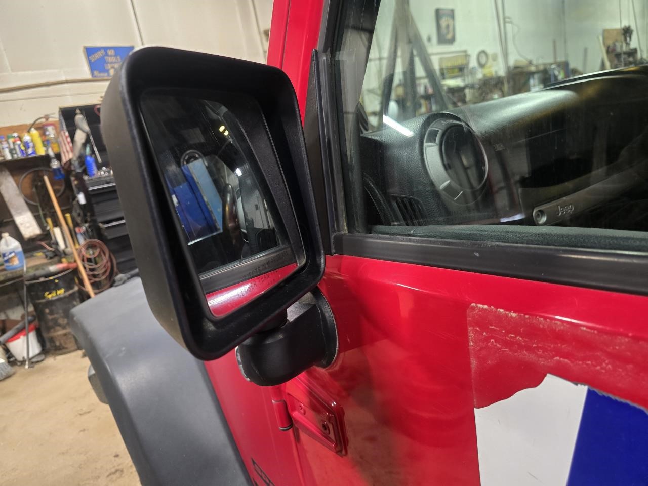 https://f005.backblazeb2.com/file/img-partshotlines-com/Inventory/NE126/Vehicle/8898_10.jpg