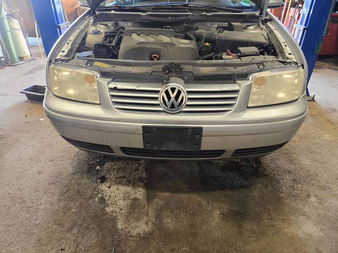 https://f005.backblazeb2.com/file/img-partshotlines-com/Inventory/NE126/Vehicle/8910_01.jpg
