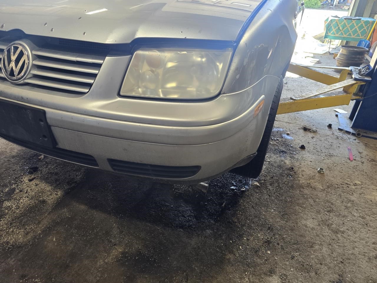 https://f005.backblazeb2.com/file/img-partshotlines-com/Inventory/NE126/Vehicle/8910_04.jpg