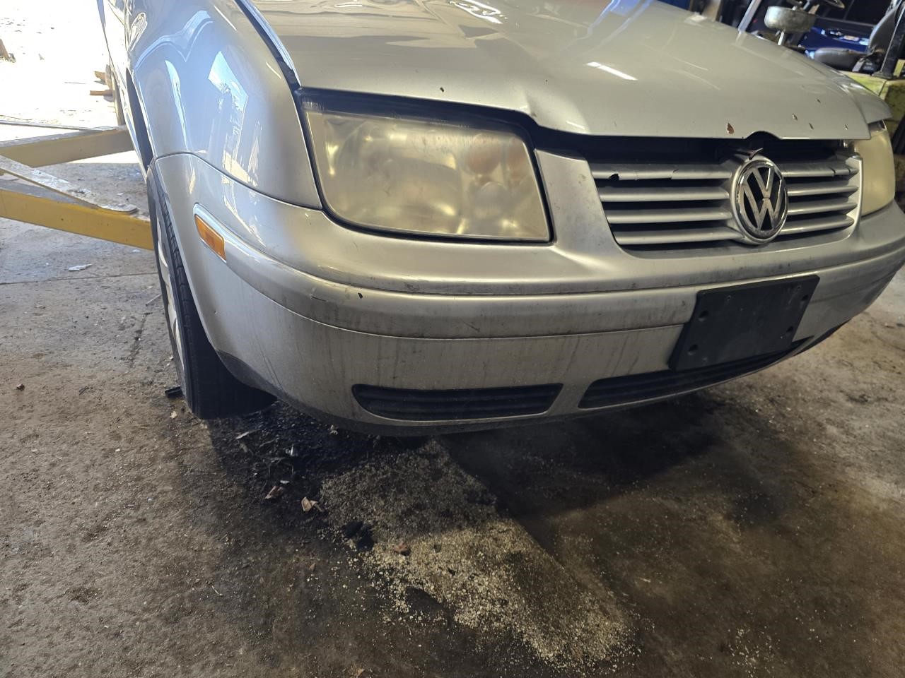 https://f005.backblazeb2.com/file/img-partshotlines-com/Inventory/NE126/Vehicle/8910_05.jpg