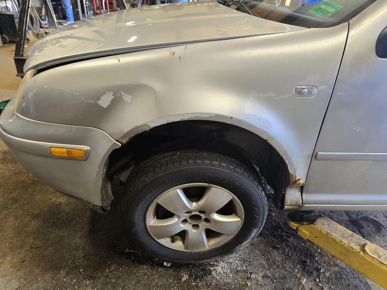 https://f005.backblazeb2.com/file/img-partshotlines-com/Inventory/NE126/Vehicle/8910_06.jpg