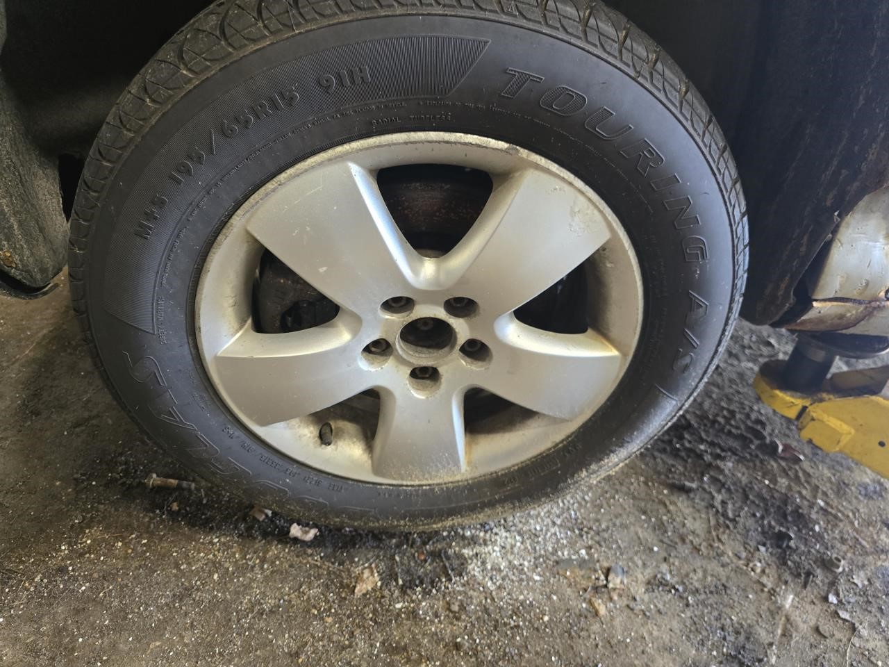 https://f005.backblazeb2.com/file/img-partshotlines-com/Inventory/NE126/Vehicle/8910_07.jpg