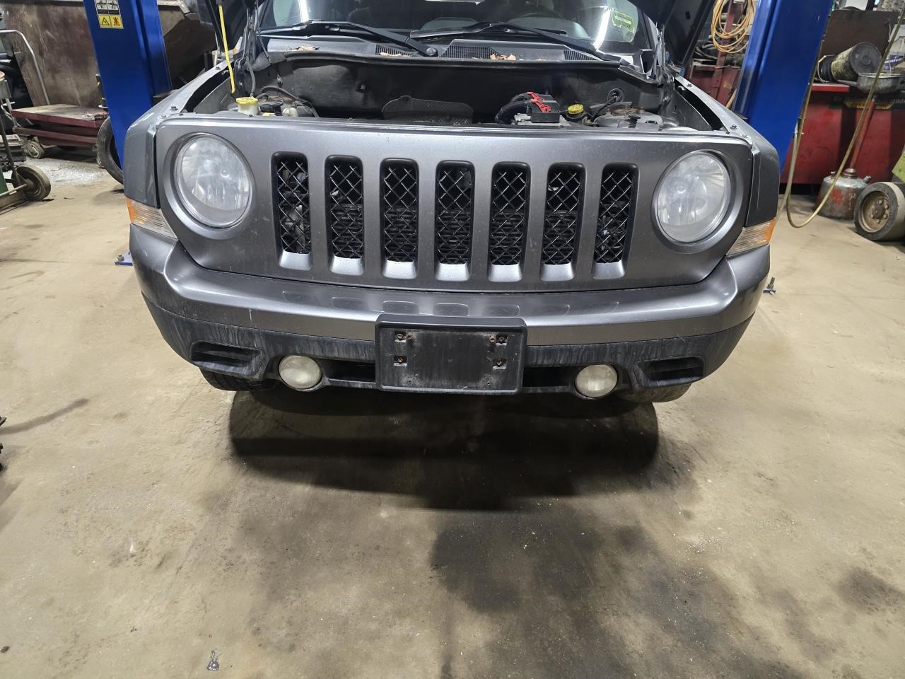 https://f005.backblazeb2.com/file/img-partshotlines-com/Inventory/NE126/Vehicle/8916_01.jpg