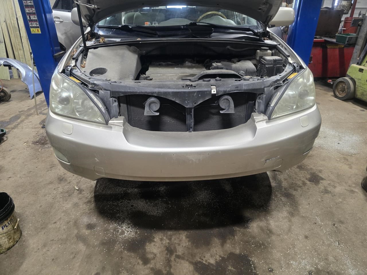 https://f005.backblazeb2.com/file/img-partshotlines-com/Inventory/NE126/Vehicle/8922_08.jpg