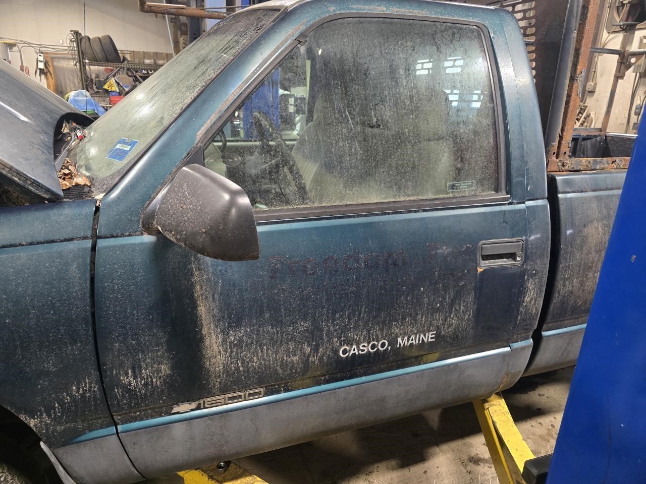 https://f005.backblazeb2.com/file/img-partshotlines-com/Inventory/NE126/Vehicle/8934_06.jpg