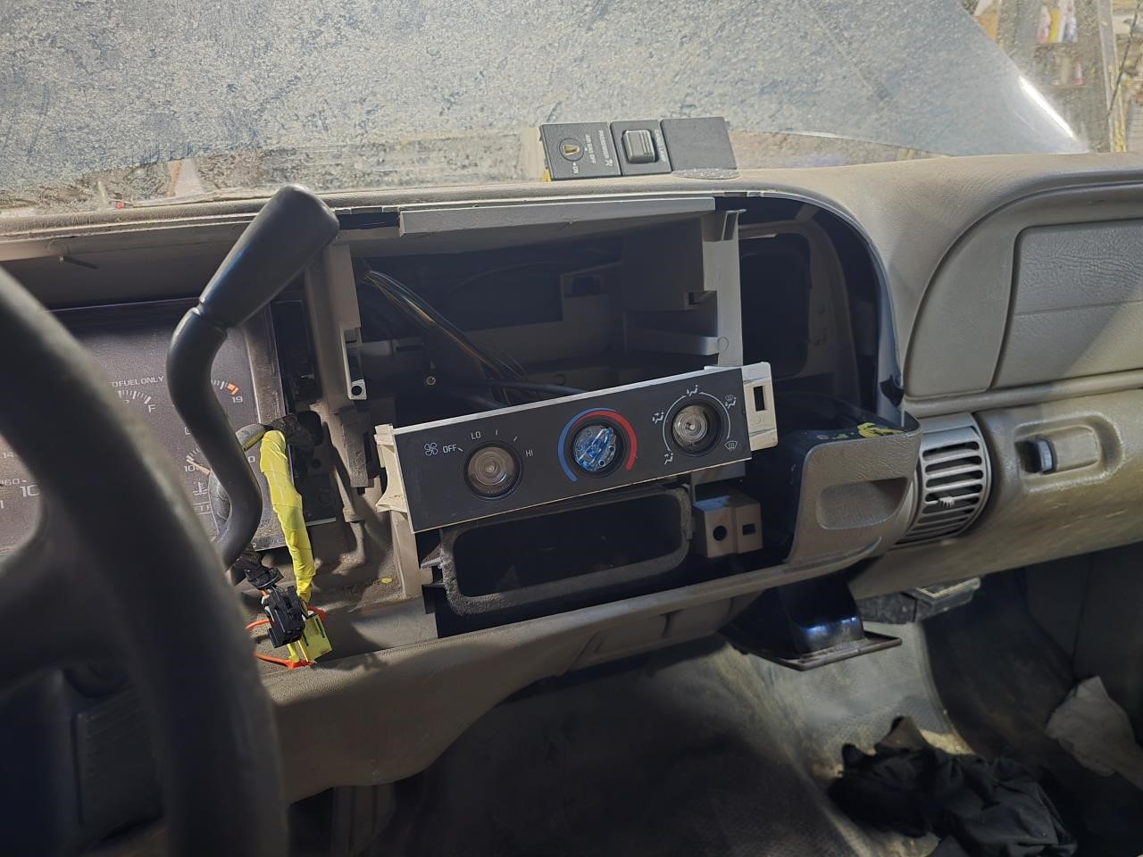 https://f005.backblazeb2.com/file/img-partshotlines-com/Inventory/NE126/Vehicle/8934_11.jpg