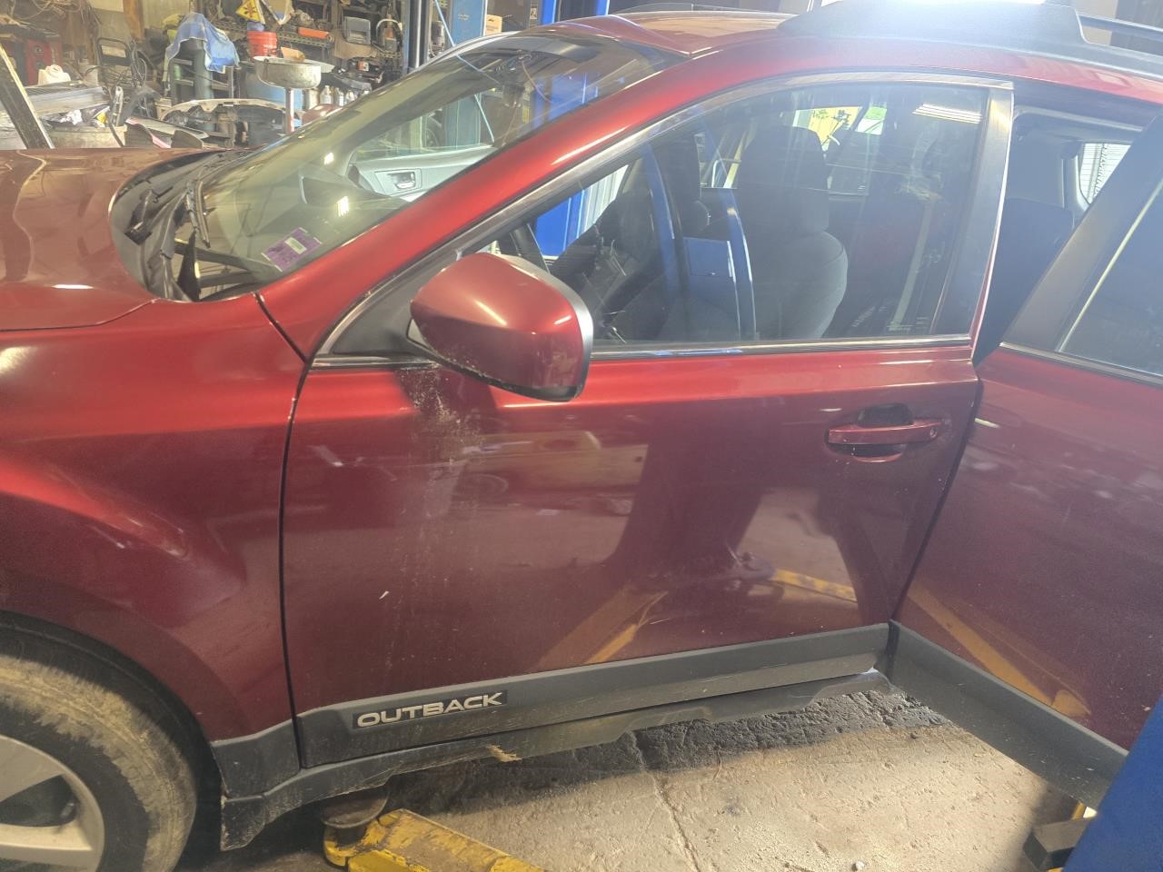 https://f005.backblazeb2.com/file/img-partshotlines-com/Inventory/NE126/Vehicle/9001_11.jpg