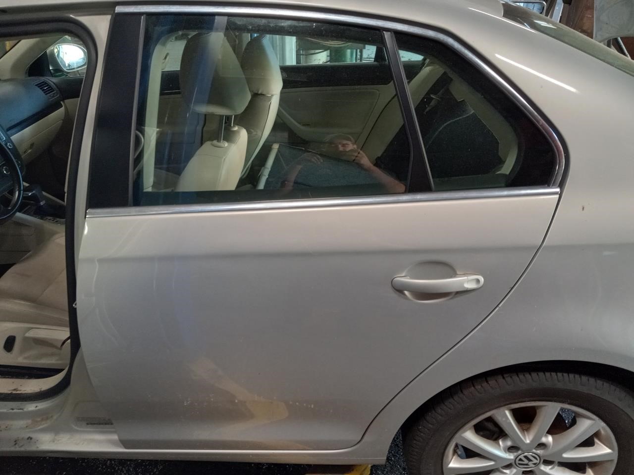 https://f005.backblazeb2.com/file/img-partshotlines-com/Inventory/NE126/Vehicle/9008_12.jpg