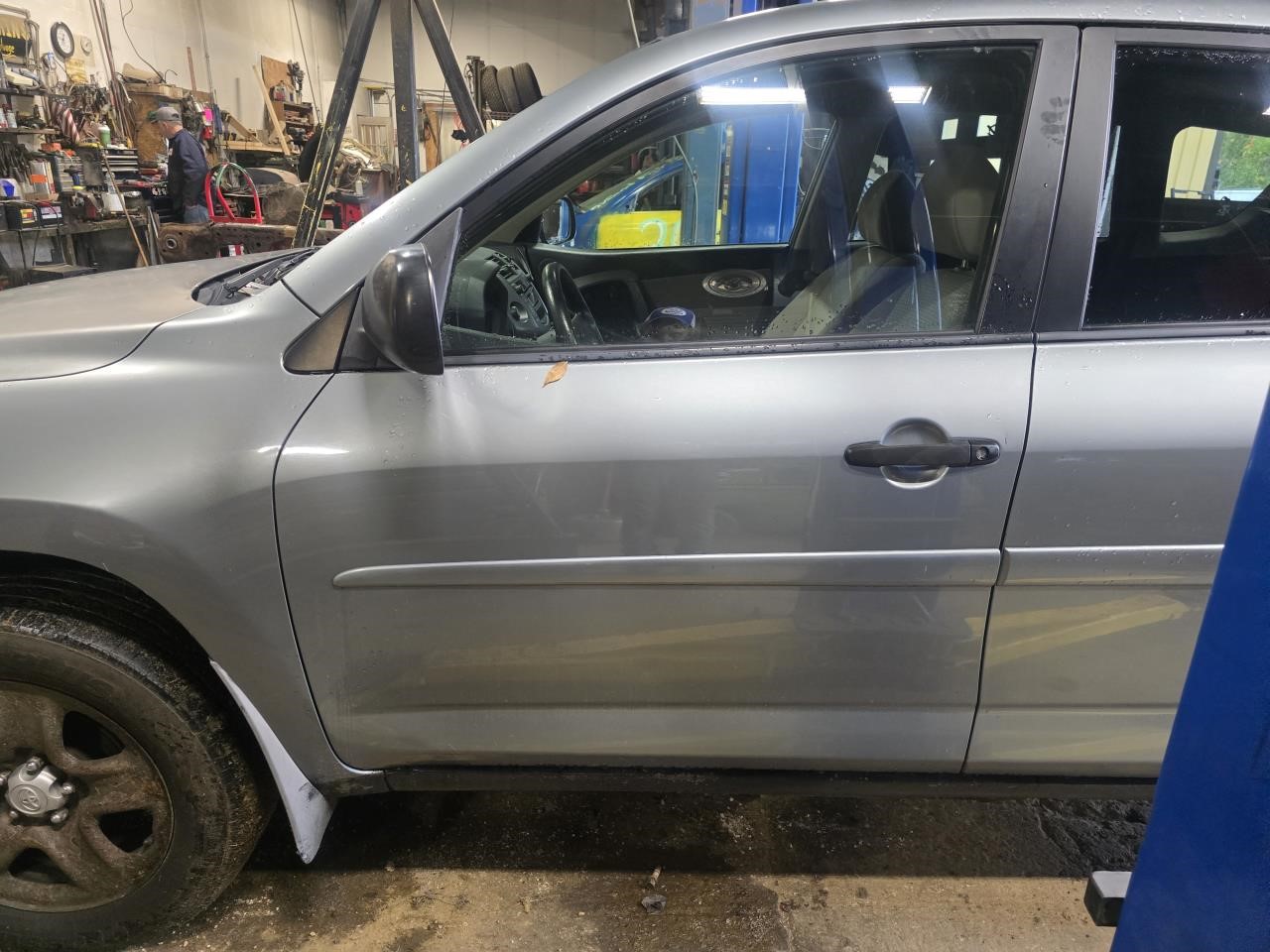 https://f005.backblazeb2.com/file/img-partshotlines-com/Inventory/NE126/Vehicle/9040_06.jpg