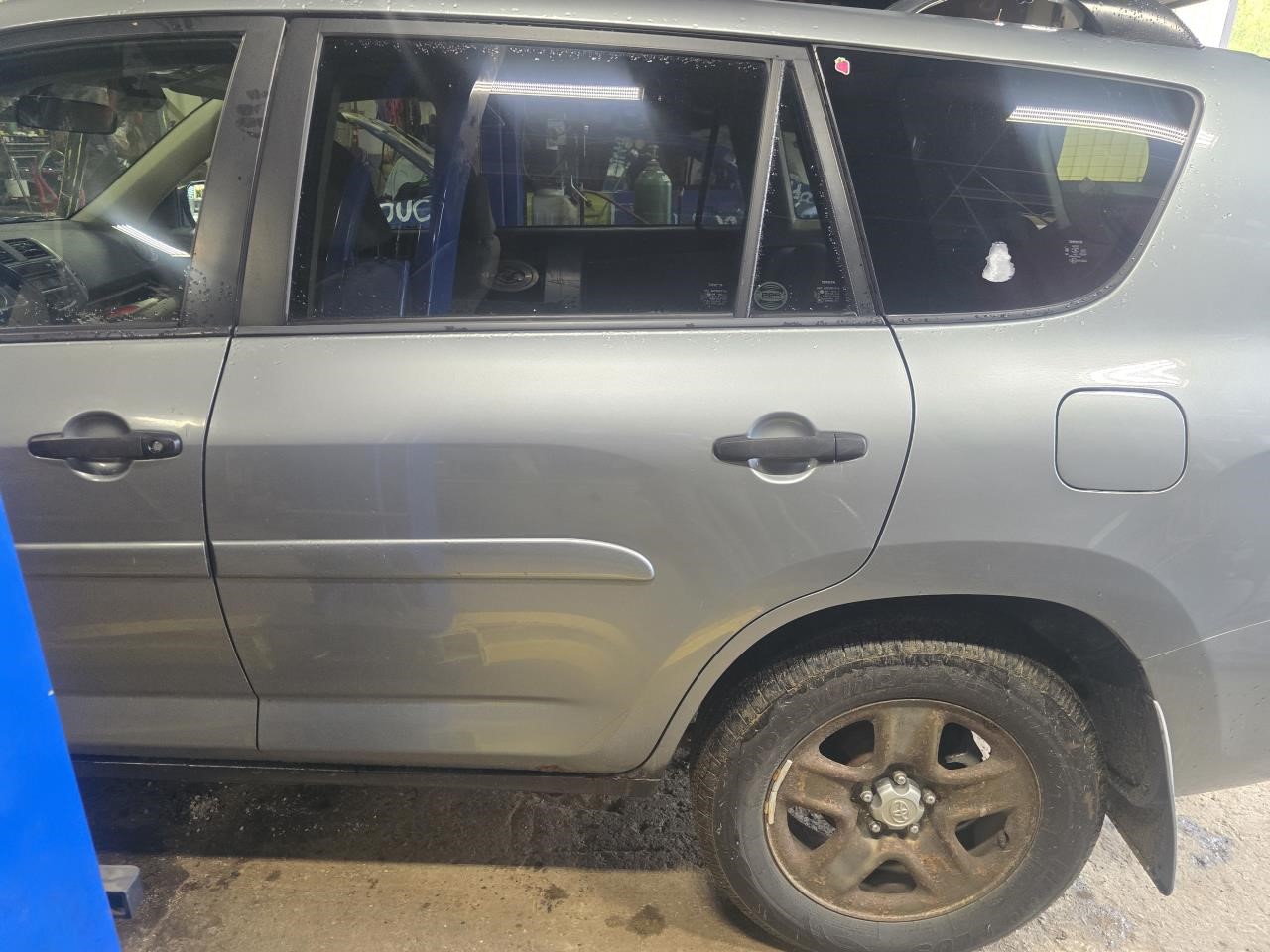 https://f005.backblazeb2.com/file/img-partshotlines-com/Inventory/NE126/Vehicle/9040_07.jpg