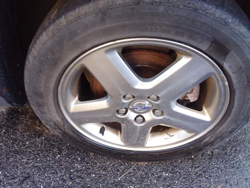 https://f005.backblazeb2.com/file/img-partshotlines-com/Inventory/NE135/Vehicle/18248_04.jpg