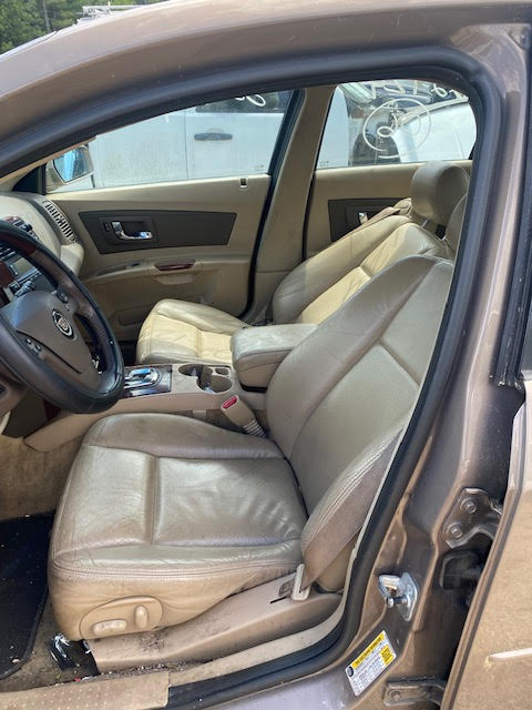 https://f005.backblazeb2.com/file/img-partshotlines-com/Inventory/NE135/Vehicle/18525_12.jpg