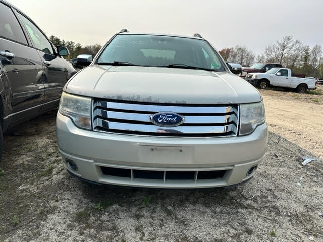 https://f005.backblazeb2.com/file/img-partshotlines-com/Inventory/NE135/Vehicle/18942_01.jpg