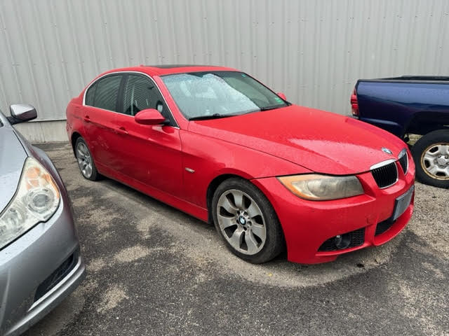 https://f005.backblazeb2.com/file/img-partshotlines-com/Inventory/NE135/Vehicle/19004_02.jpg
