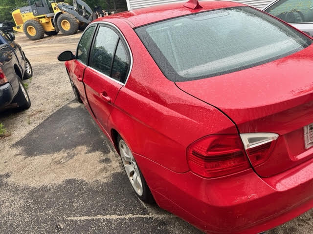 https://f005.backblazeb2.com/file/img-partshotlines-com/Inventory/NE135/Vehicle/19004_05.jpg